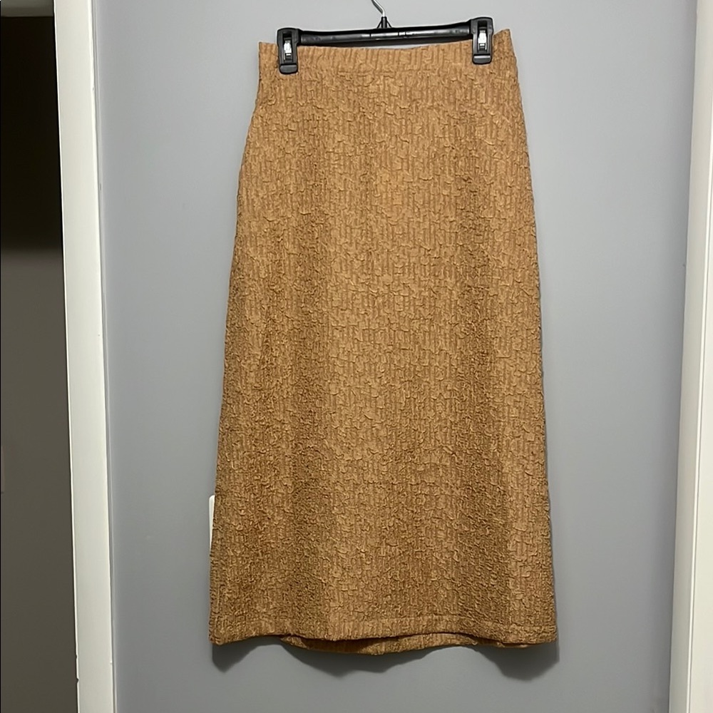 NWT Melloday Textured Tan Skirt